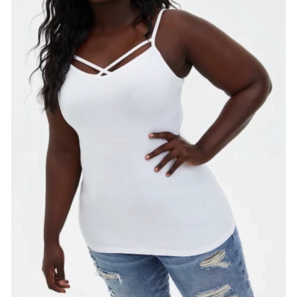 🆕 White Crisscross Foxy Cami Top 3 3X 22 24 NWT Torrid New! - Picture 3 of 11
